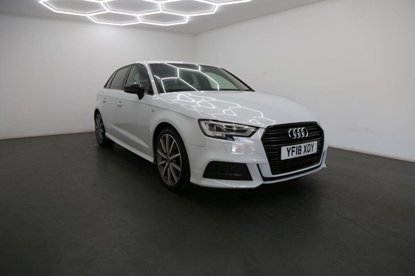 2018 Audi A3 1.5 TFSI CoD Black Edition Sportback Euro 6 (s/s) 5dr, photo 1
