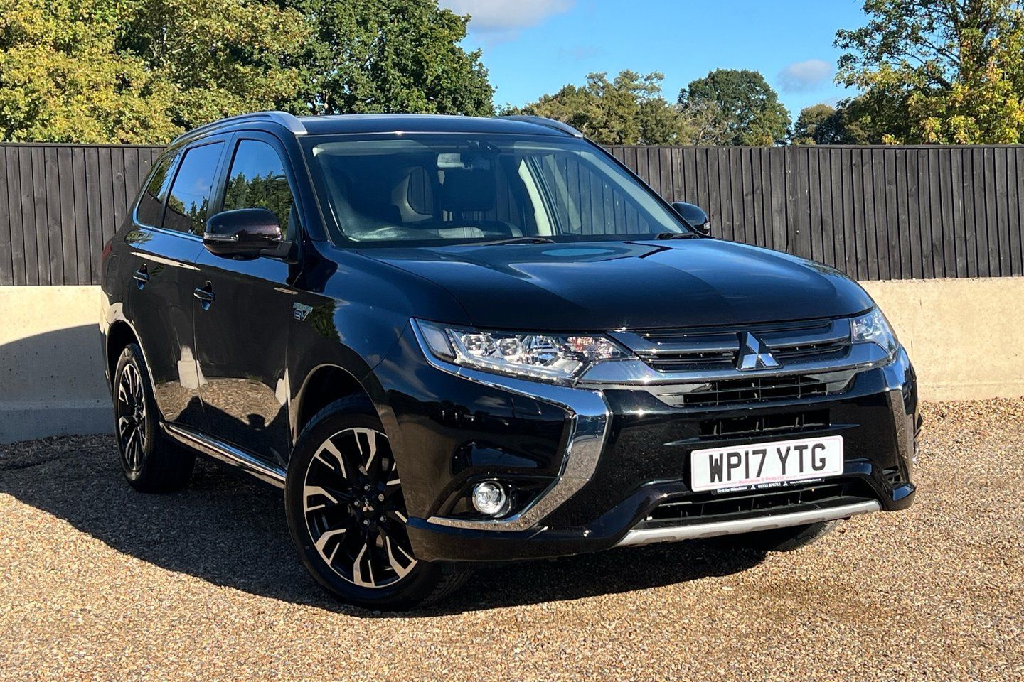 2017 Mitsubishi Outlander PHEV 4H, photo 1